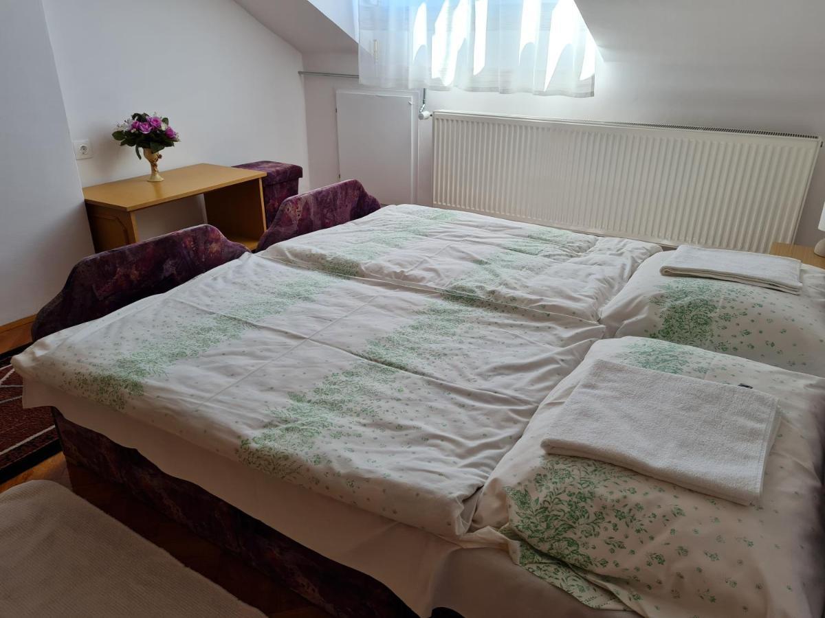 Gyoengyvirag Apartman Lenti Bagian luar foto